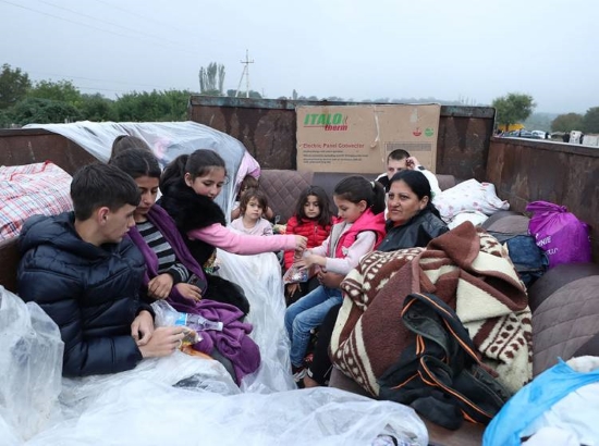 Պատերազմից ու պայթյունից տուժած 237 արցախցի է տեղափոխվել Հայաստան. 142-ը՝ ուղղաթիռներով, 95-ը` շտապօգնության մեքենաներով